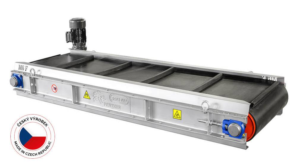 Placă magnetică cu auto curățare DND-AC amplasată deasupra benzii transportoare