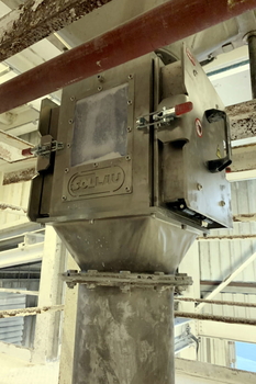 Separator magnetic cu plăci ML-LUX – curățarea pulberii organice în chimia fină