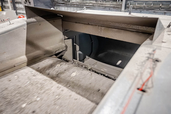Separator cu curenți Eddy ECS – sortarea metalelor neferoase din zgura de incinerare