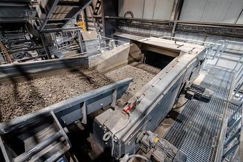 Separator cu curenți Eddy ECS – sortarea metalelor neferoase din zgura de incinerare