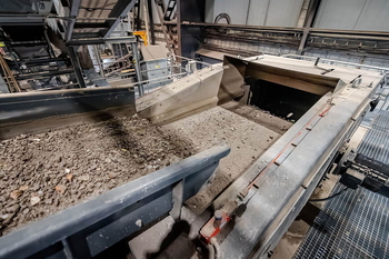 Separator cu curenți Eddy ECS – sortarea metalelor neferoase din zgura de incinerare