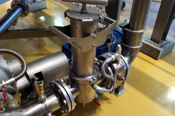 Separator magnetic cu manta dublă MSP-S – separarea metalelor din ciocolata lichidă în industria alimentară