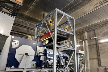 Placă magnetică deasupra benzii transportoare DND-AC Mx8 F BEAST – separarea metalelor din combustibil alternativ RDF