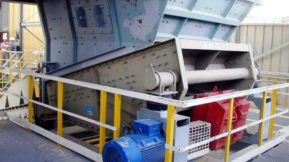 Alimentator heavy-duty cu vibrații