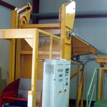 Alimentator de stocare