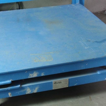 Alimentator de stocare